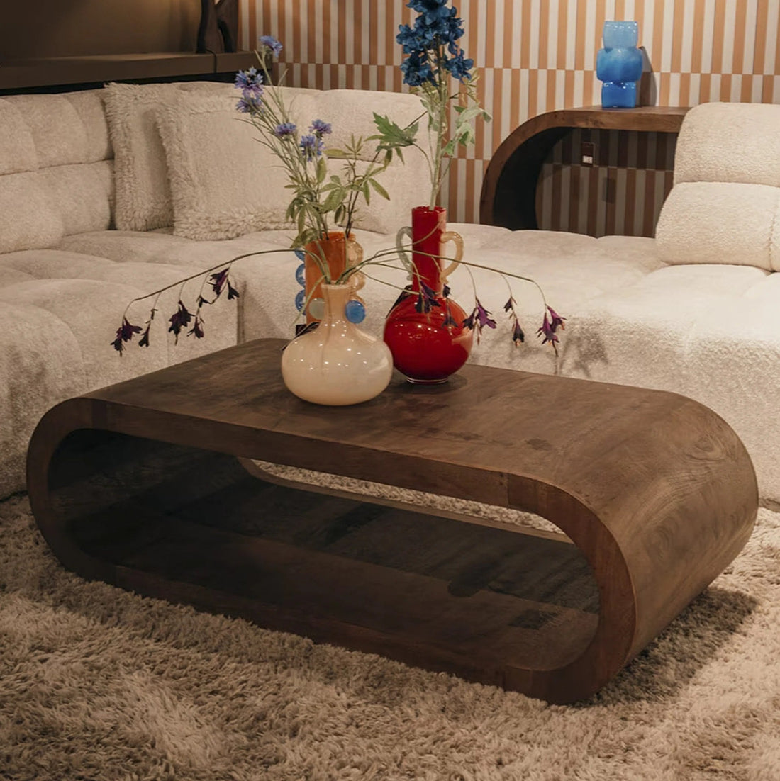 Table basse relevable : à quoi ça sert ?