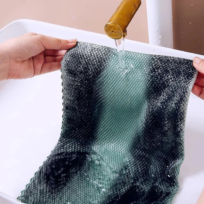 Chiffon microfibre absorbant sous l'eau